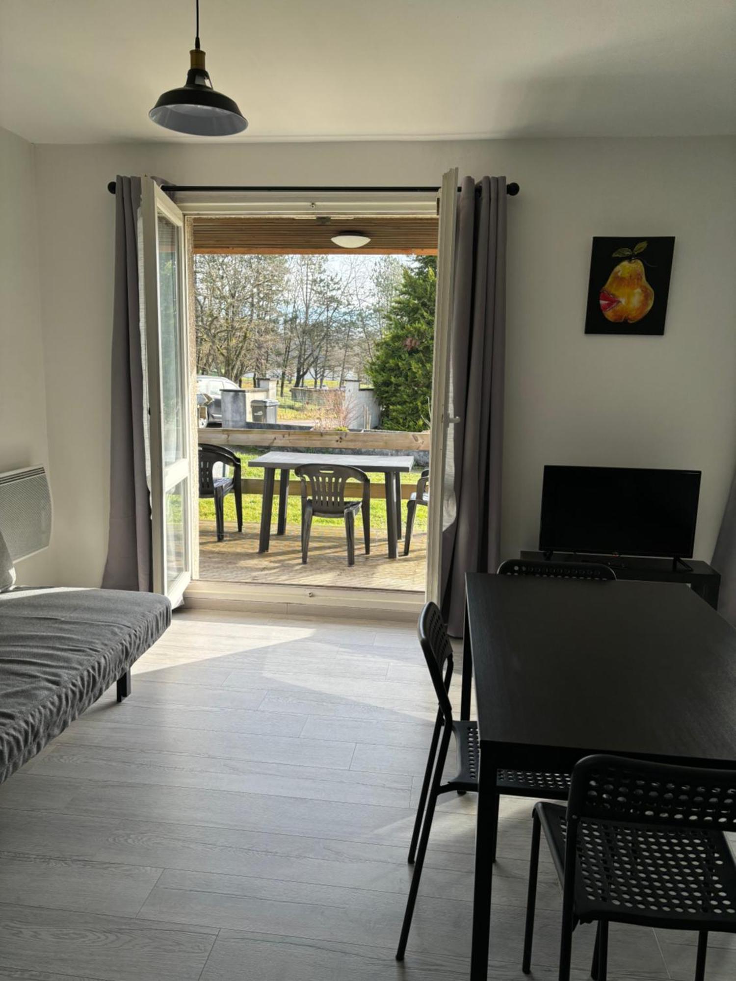 Studio Pivoine Avec Terrasse A Proximite De Metz Exterior foto